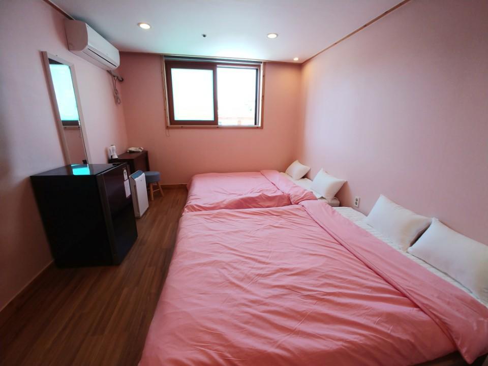Four Season Guest House Пусан Екстер'єр фото